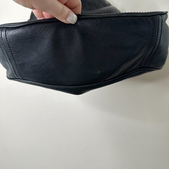 Shoulder_Bags